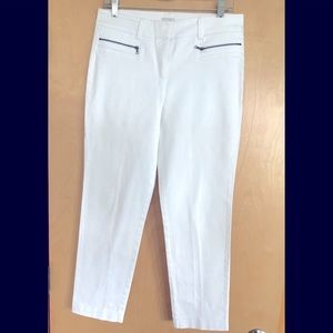 White Cache ankle length pants